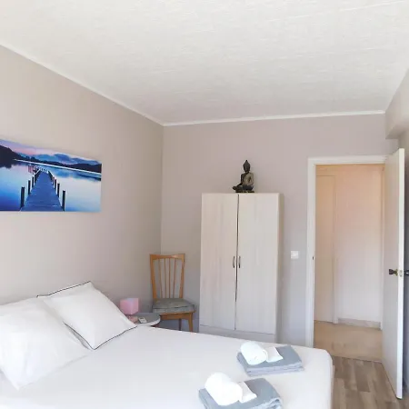 T2, Les Arenes, Centre-Ville, Climatise Apartment *